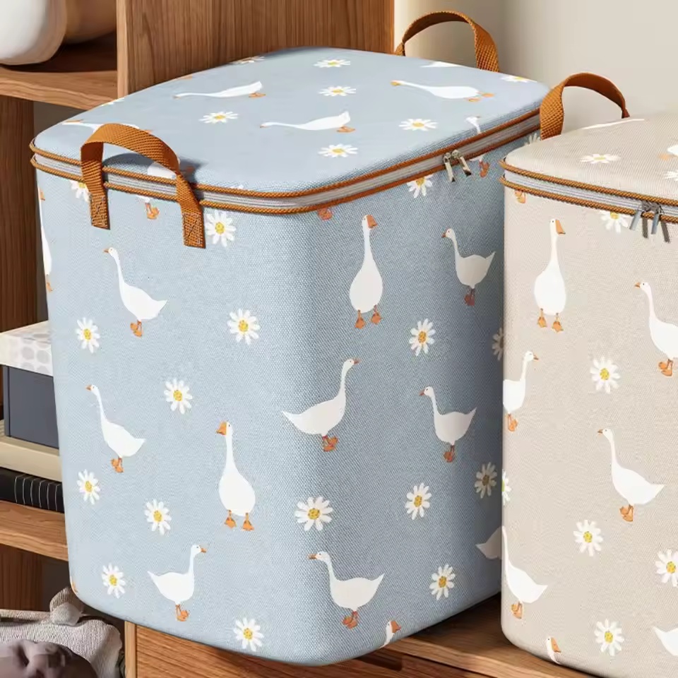 Winter Clothing Organizer - Daisy Goose Aufbewahrungstasche für Steppdecke, Daunenjacke,