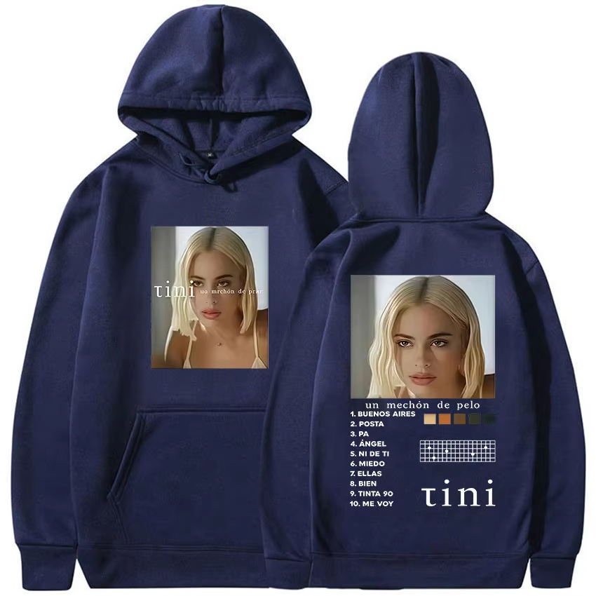 Sängerin Tini Stoessel Tour Al – Winter Clothing Drawing Bewertung und Preis