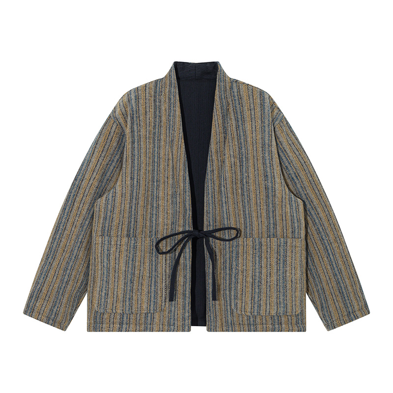 Gestreifte Kimono-Jacke im jap – Traditional Winter Japanese Clothing Bewertung und Preis